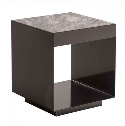 Elliot “Outdoor”