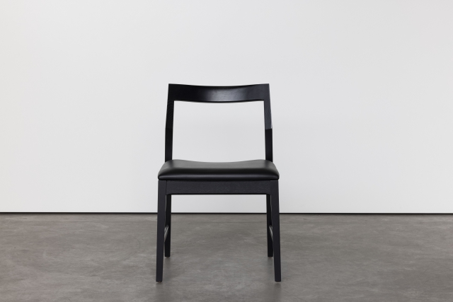 Krusin side chair